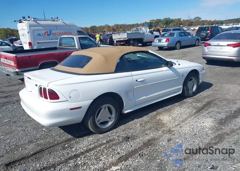 1996 Ford Mustang z USA, uszkodzony, nr VIN 1FALP4443TF220527